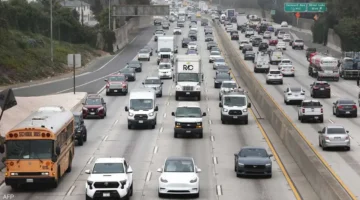 أقمار صناعية ترصد.. صور فضائية تكشف ظاهرة غريبة بسبب السيارات الكهربائية